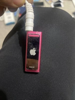 Apple iPod Shuffle 3rd Generation A1271 (2GB) Pink - Image 1 of 4