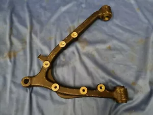 JAGUAR DAIMLER RIGHT HAND FRONT LOWER WISHBONE FITS DS420 MARK 10 420G C19388 - Picture 1 of 3