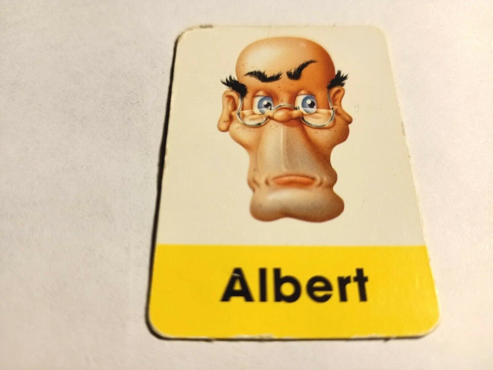 GIOCO SOCIETA' INDOVINA CHI? MB GIOCHI PEZZI RICAMBIO CARTA PERSONAGGIO ALBERT - Immagine 1 di 1