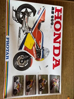 Moto PROTAR 1/9 Ref 184 Honda RS 500 - Immagine 1 di 3