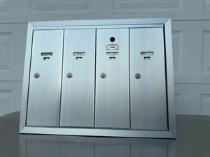 NOS Bommer 4 Compartment/Gang Single Row Aluminum Vertical Mailbox Original Keys - Picture 1 of 23