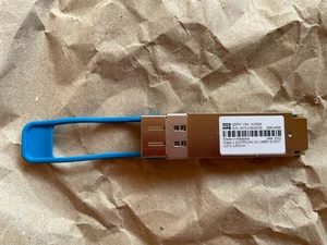 Module émetteur-récepteur HPE JH232A X142 40G QSFP+ LC LR4 SM - Photo 1/1
