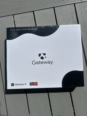 Gateway GWNR5L1746-SL 17.3" FHD Ryzen 5 5500U 2.1GHz AMD Radeon Grapics 8GB RAM - Image 1 of 4