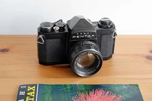 Pentax Rare Black SV Film Camera & 55mm f/1.8 Lens - Picture 1 of 11