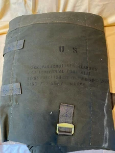 VIETNAM US MILITARY Parachutist's Weapons & Individual Equipment Pack 1968 - Picture 1 of 2