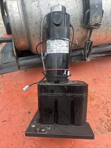 Raymond 1049357/001 Motor Lenkung Gleichstromgetriebe 24V 1/4 PS - Bild 1 von 2