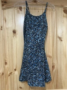Athleta Infinity Kleid Extra Small neu mit Etikett integrierte Shorts blau & schwarz - Bild 1 von 7