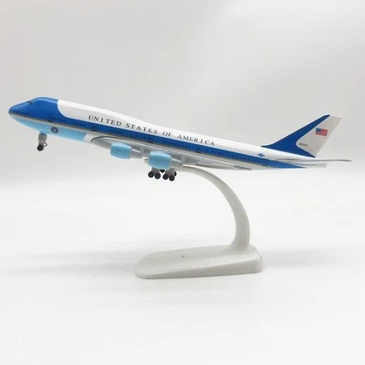 1:350 Diecast Airplane Model 20 cm Boeing 747 Air Force One Presidential... - Immagine 1 di 4