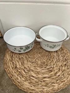 Set of 2 Lincoware Enamel Metal Stew Pot Corelle/Corning Callaway Ivy Pattern - Picture 1 of 9
