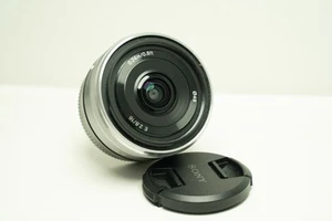 Sony SEL16F28 16mm f2.8 E-Mount Alpha Pancake Objektiv +12M. Gewährleistung - Bild 1 von 4
