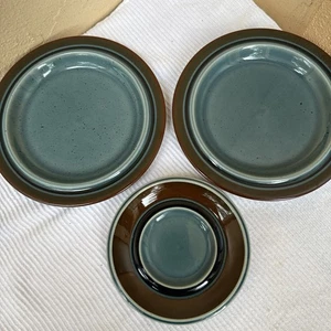 2 Arabia of Finland MERI BLUE 7 7/8” Salad/Side Plates And One 5 3/4” Saucer - Bild 1 von 8