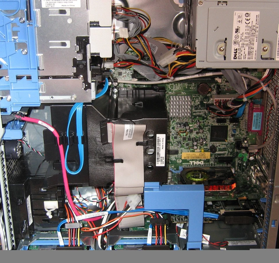 Dell Precision 390 Mini-tower, Intel Core 2 Duo 1.8GHz, 4GB DDR2, 160GB HDD, DVD - Immagine 1 di 4