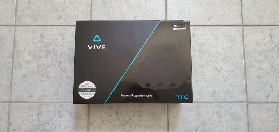 ⭐️ BEST DEAL! HTC VIVE VR FULL KIT USED ONCE, BASICALLY BRAND NEW + FREE EXTRAS - Image 1 of 4