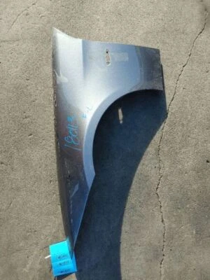 BMW 325I E90 2006 FL guardabarros gris Foto 1 de 4