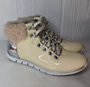 Cole Haan Zerogrand Ankle Boot Women 6 B Cream Patent Leather Sherpa Waterproof - Picture 1 of 9