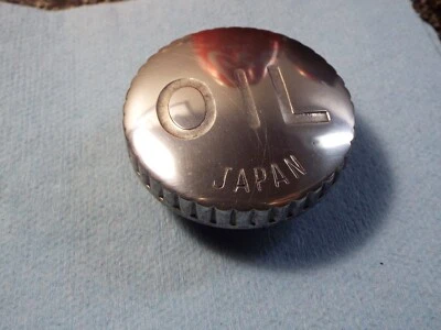 OEM Kawasaki 1972 H1 500 Mach 3 tanque de óleo não ventilado tampa roscada de metal vintage - Imagem 1 de 4