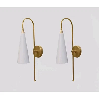 Pareja de apliques de pared modernos de mediados de siglo de los años 50 vintage Foto 1 de 4