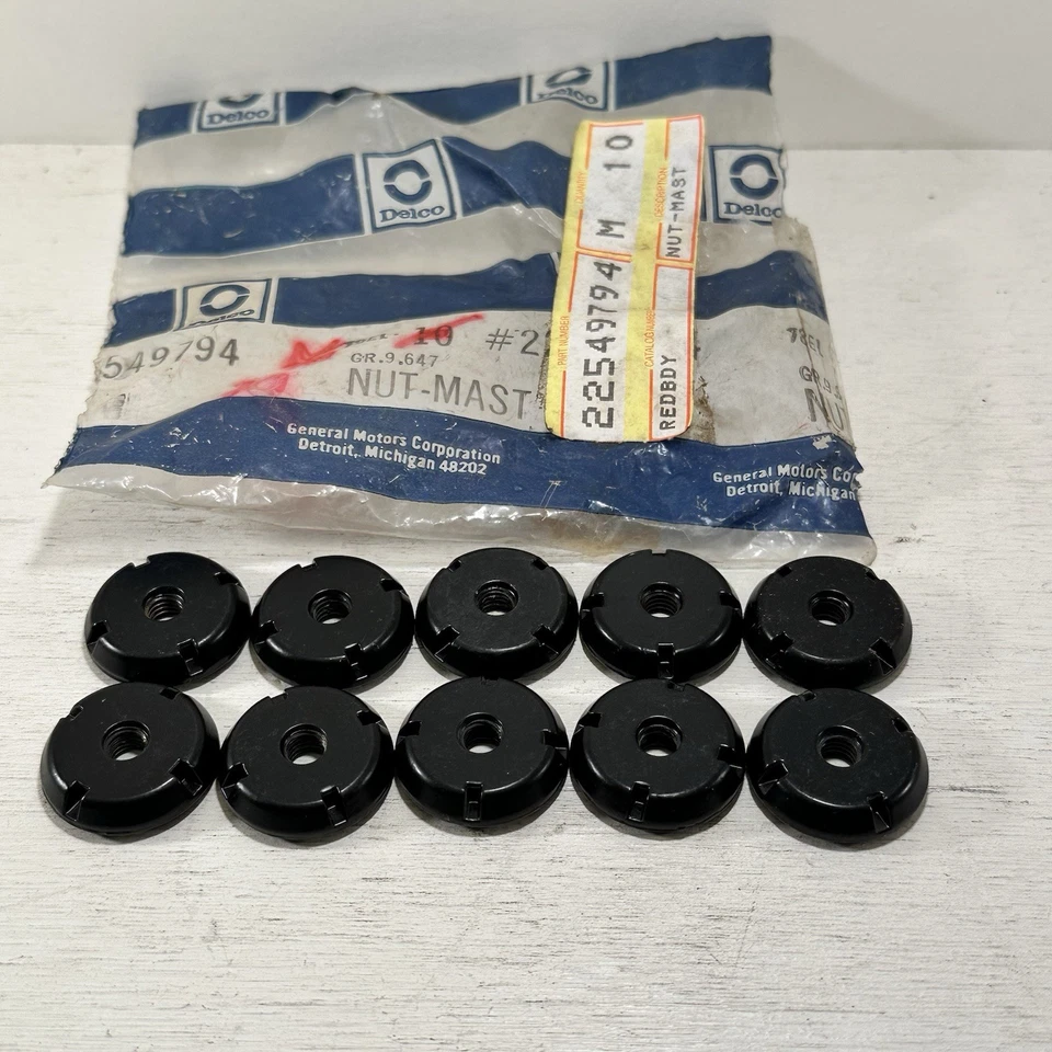 Lote de 10 NOVAS PORCAS DE MASTRO DE ANTENA DE RÁDIO FABRICANTE DE EQUIPAMENTO ORIGINAL GMC 1992-1996 - Imagem 1 de 4