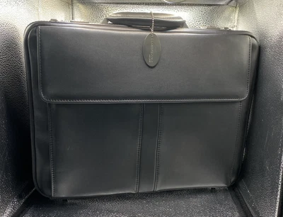 Kenneth Cole Business, Accessories Lather Case Model No 51025 In Black. - Image 1 of 4