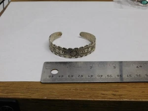 Brazalete navajo nativo americano vintage de plata de ley - Imagen 1 de 13