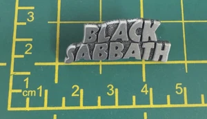 BLACK SABBATH SILVER WAVY LOGO HIGH QUALITY METAL BADGE OFFICIALLY LICENSED - Picture 1 of 8
