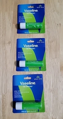 Vaselina Lip Therapy Aloe Vera - 0,16 oz cada uno - 3 tubos  Foto 1 de 2