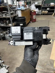 Toyota Highlander Lexus RX 400h Fuse Relay box G3843-48010 G3842-48010 - Picture 1 of 8