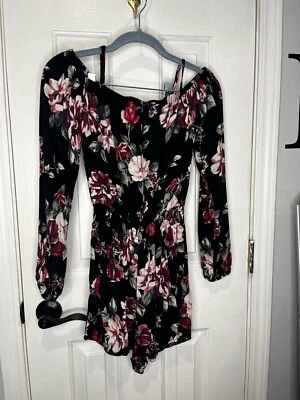 LA Hearts Size S Womens Black Floral Rayon Soft Long Sleeve V-Neck Romper 6G328 - Image 1 of 4