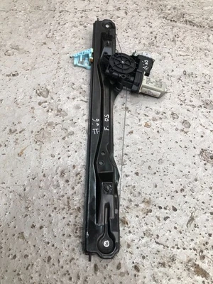 Vauxhall Combo D Mk3 Window Regulator Motor 35140080521 Front OS Right 2013 s66 - Image 1 of 4