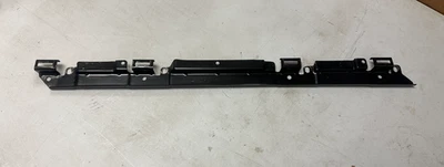 99-06 GMC Cadillac Chevy Alféizar Cableado Arnés Placa Soporte 15177752 GM Delantero Foto 1 de 4