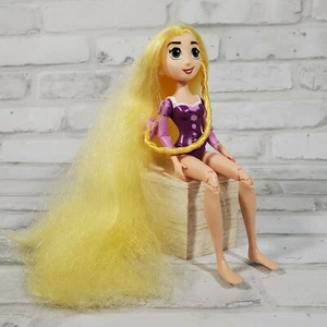 Disney Princess Tangled Series Rapunzel 8"  Doll / Figure 2016 Hasbro !!! - Picture 1 of 11
