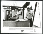 ALAMO BAY-8X10 B&W PHOTO-HO NGUYEN AS SHRIMP FISHERMAN FN