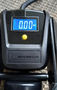 MICHELIN FOOT PUMP - DIGITAL - SINGLE BARREL - MODEL 12208 - Picture 1 of 9