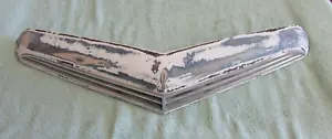 1961-1963 Ford Thunderbird, Vintage, OEM, Hood Scoop w/Grill Emblem Insert (B) - Picture 1 of 16