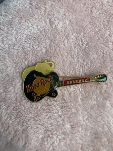 Vintage Hard Rock Cafe Lapel Jacket Stick Pin Bangkok Thailand Elephant Guitar - Picture 1 of 2