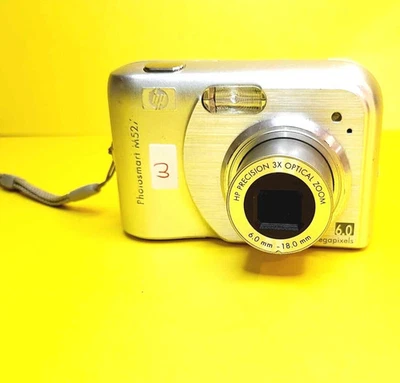 CÁMARA DIGITAL COMPACTA HP PHOTOSMART M527 6,0 MP 3x Zoom óptico 2,0" enfoque automático Foto 1 de 4