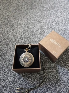 Vintage Style Roman Numerals Scale Quartz Taschenuhr mit Kette Steam Punk - Bild 1 von 7