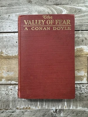 1914 Antique Sherlock Holmes Novel “The Valley of Fear” Illustrated, 1st edition - Image 1 of 4