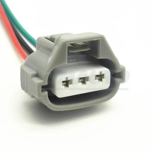 For 2003-2008 Toyota Corolla Front Turn Signal Lights Connector Plug 81110-02370 - Foto 1 di 6