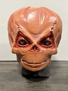 Spirit Halloween Trick R Treat Unmasked Sam Mask - Picture 1 of 4