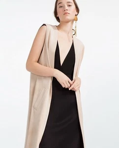 NEU ZARA Gillet Weste Waist Coat WILDLEDER OPTIK Gr. M in rosa beige (nude) - Bild 1 von 12