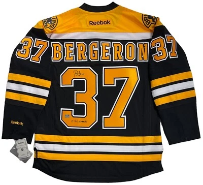 CAMISETA PATRICE BERGERON FIRMADA E INSCRITA 2011 BOSTON BRUINS RBK STANLEY CUP L Foto 1 de 4