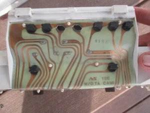 Geo Tracker 1992 placa de circuito impreso y carcasa p/n SZ913-01 sin salida modelo tach - Imagen 1 de 6