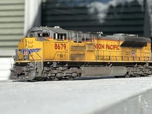 Custom Weathered HO Scale Athearn Genesis SD70ACE Union Pacific  Tsunami 2 - Picture 1 of 6