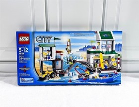 LEGO CITY MARINA 4644 BOAT BEACH TOWER QUAD BIKE SURFER DIVER 5 MINIFIGS MISB