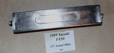 Suzuki Fa50 1989 correa de acero debajo del asiento con pernos... (276 pocas millas) Foto 1 de 2