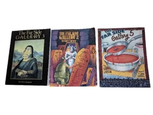  The Far Side Gallery Paperback Collection - Gary Larson Volumes 2, 3 &5  - Foto 1 di 2