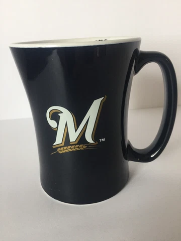 NEW MILWAUKEE BREWERS MLB BLACK CERAMIC 14 0Z COFFEE MUG BY BOELTER BRAND Cover