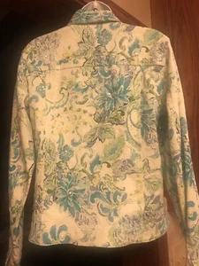 Neu ohne Etikett wunderschöne Cold Water Creek dehnbare Jeansjacke mit Pailletten Gr. SM - Bild 1 von 7