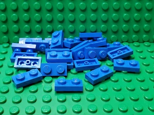 ** 25 CT LOT ** Lego NEW blue 1 x 2 plate pieces Lot of 25 - Picture 1 of 1
